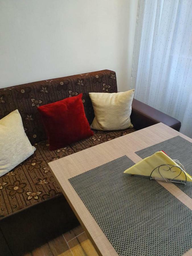 Tranzitbeds*** Aparthotel Bukarest Kültér fotó