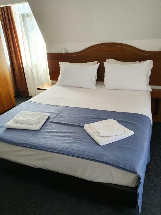 Tranzitbeds*** Aparthotel Bukarest Kültér fotó