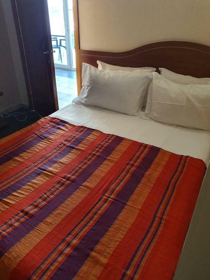 Tranzitbeds*** Aparthotel Bukarest Kültér fotó
